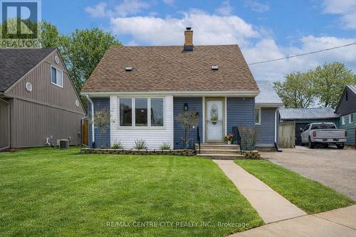 13 BELL AVENUE  St. Thomas, ON N5R 1G4