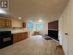 BASEMENT - 21 SQUIRES AVE AVENUE Toronto, ON M4B 2R2