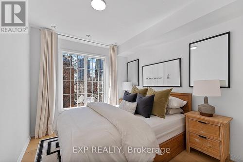 675 - 3 Everson Drive, Toronto, ON - Indoor Photo Showing Bedroom