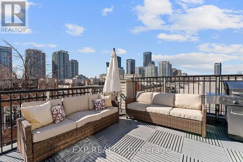 675 - 3 Everson Drive, Toronto, ON - Outdoor With View