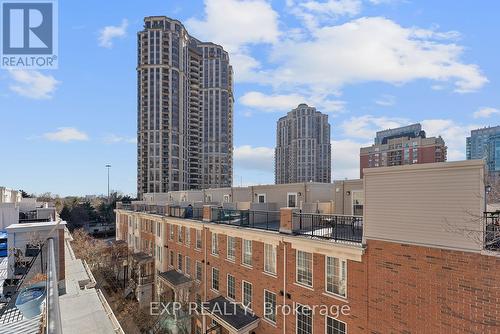 675 - 3 Everson Drive, Toronto, ON - Outdoor With Facade
