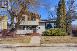 74 Harvard CRESCENT  Saskatoon, SK S7H 3R1
