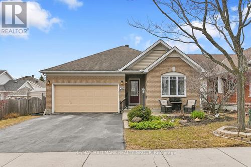 18 SPINNEY WAY  Ottawa, ON K2J 4Y8