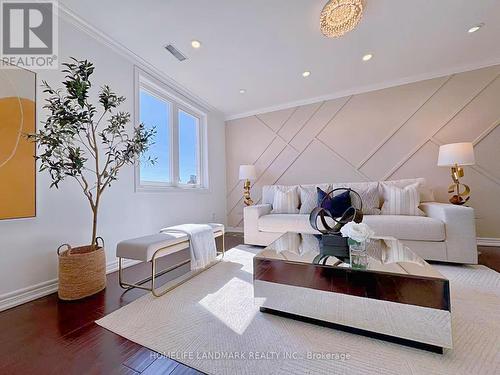 614 - 75 WELDRICK ROAD E  Richmond Hill, ON L4C 0H9