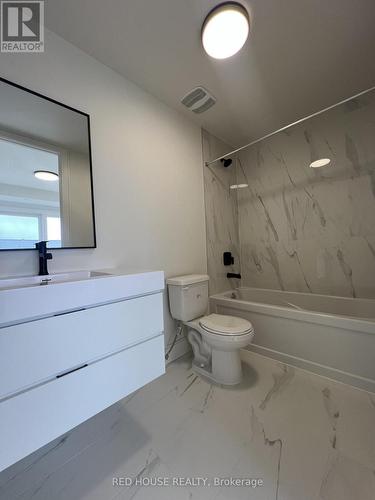 158 Everett Common, St. Catharines, ON - Indoor Photo Showing Bathroom