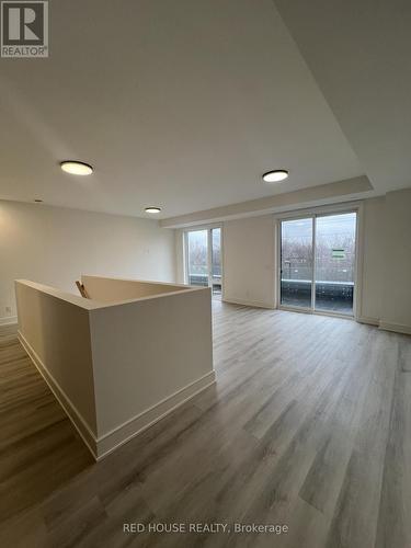 158 Everett Common, St. Catharines, ON - Indoor Photo Showing Other Room