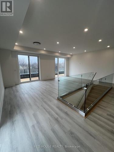 176 Everett Common, St. Catharines, ON - Indoor Photo Showing Other Room