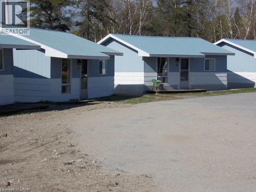 Ranch-style home with a metal roof - 5032 E Trans-Canada Highway, White River, ON 