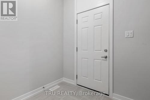 75 Hackamore Crescent, Ottawa, ON - Indoor Photo Showing Other Room