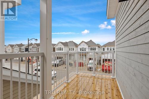 Upper level Balcony - 75 Hackamore Crescent, Ottawa, ON - Outdoor