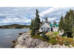 82 Holland RD  Seeleys Cove, NB E5H 2G4