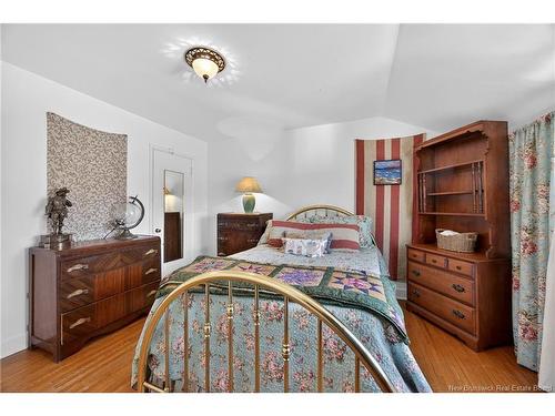 55 Woodfield Cres, Fredericton, NB 