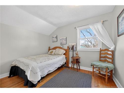 55 Woodfield Cres, Fredericton, NB 