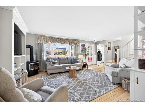 55 Woodfield Cres, Fredericton, NB 