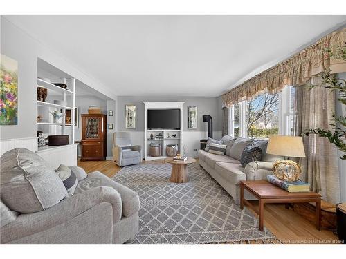 55 Woodfield Cres, Fredericton, NB 