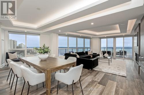 608 - 2060 Lakeshore Road, Burlington, ON - Indoor Photo Showing Dining Room