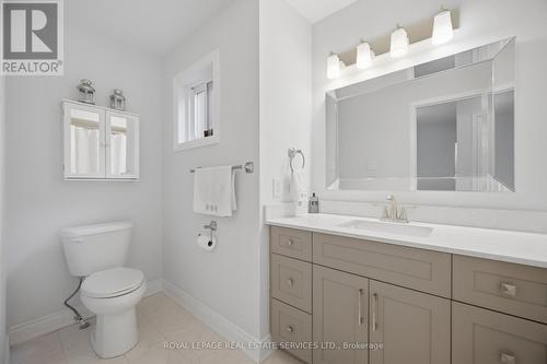 3749 Nightstar Drive, Mississauga, ON - Indoor Photo Showing Bathroom