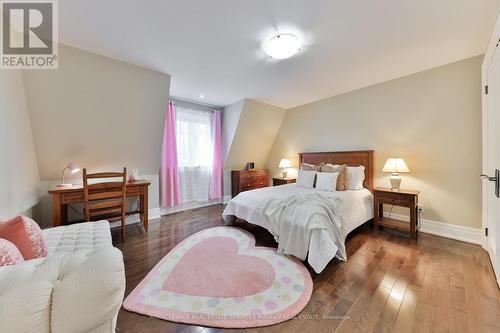 80 Oakes Drive, Mississauga, ON - Indoor Photo Showing Bedroom