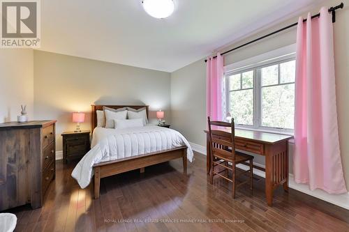 80 Oakes Drive, Mississauga, ON - Indoor Photo Showing Bedroom