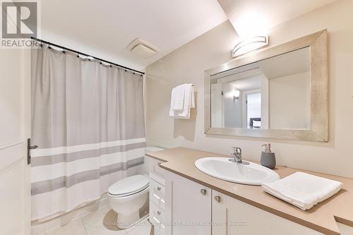 80 Oakes Drive, Mississauga, ON - Indoor Photo Showing Bathroom
