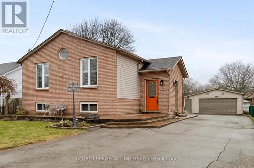 71 BARNES AVENUE  Brantford, ON N3R 4Y9