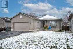 24 STONEGATE CRESCENT  Quinte West (Frankford Ward), ON K0K 2C0