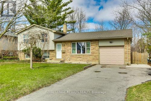 2 NORTHWOOD PLACE  St. Thomas, ON N5P 2J4