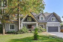 80 OAKES Drive  Mississauga, ON L5G 3M1