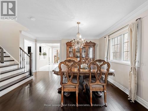 6214 Miriam Way, Mississauga, ON - Indoor Photo Showing Dining Room