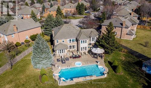 5128 Elderview Court, Mississauga, ON - Outdoor With In Ground Pool