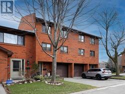 48 - 4165 FIELDGATE DRIVE  Mississauga, ON L4W 2M9