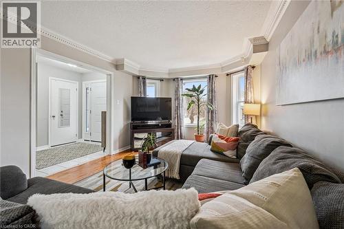 339 Daniel Crescent, Elora, ON - Indoor Photo Showing Living Room