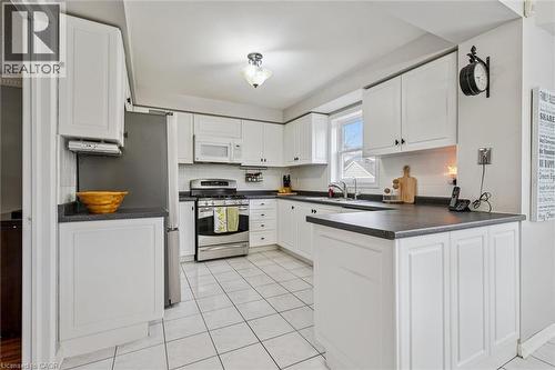 339 Daniel Crescent, Elora, ON - Indoor Photo Showing Kitchen