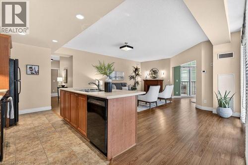 399 Elizabeth Street Unit# 412, Burlington, ON - Indoor