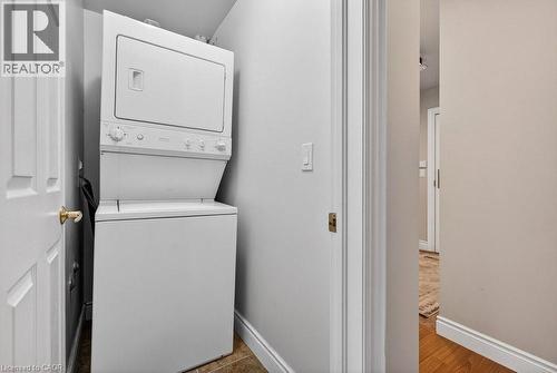399 Elizabeth Street Unit# 412, Burlington, ON - Indoor Photo Showing Laundry Room
