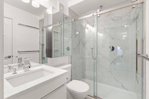69 Woodington Bay, Winnipeg, MB - Indoor Photo Showing Bathroom