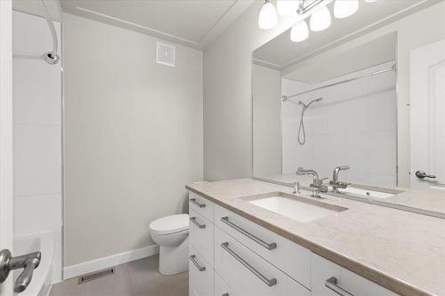 69 Woodington Bay, Winnipeg, MB - Indoor Photo Showing Bathroom