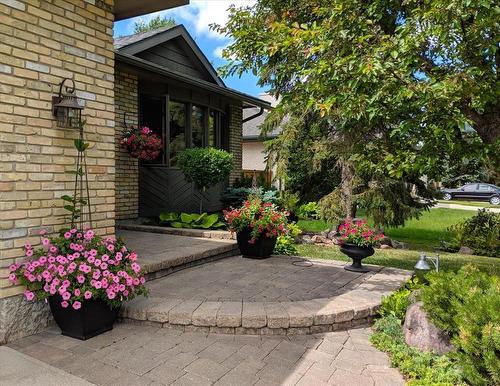 69 Woodington Bay, Winnipeg, MB - Outdoor