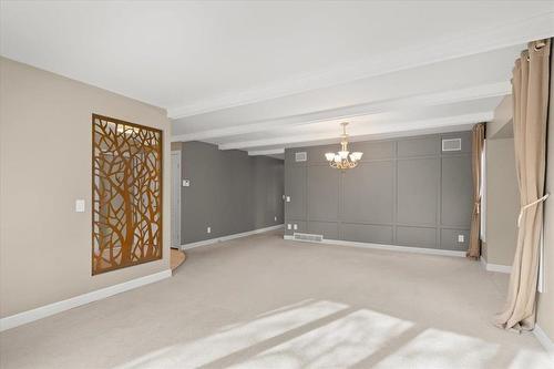 69 Woodington Bay, Winnipeg, MB - Indoor Photo Showing Other Room