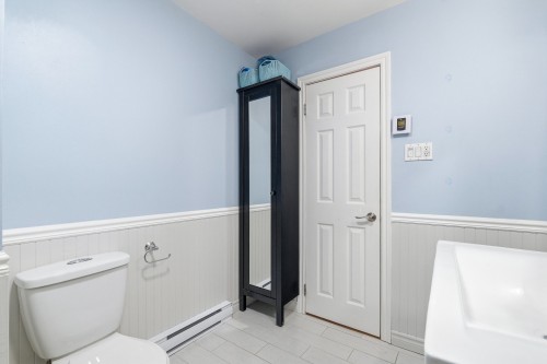 Bathroom - 1590 Rue Scheffer, Chambly, QC - Indoor Photo Showing Bathroom