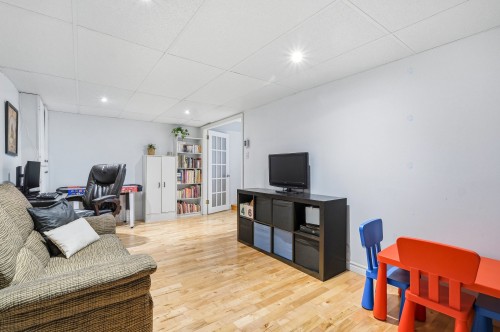 Family Room - 1590 Rue Scheffer, Chambly, QC - Indoor