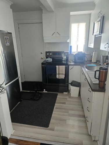 Logement - 7  - 9 Rue Taschereau E., Rouyn-Noranda, QC - Indoor Photo Showing Kitchen