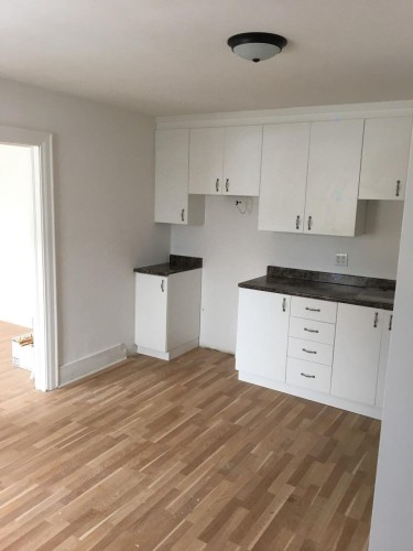 Logement - 7  - 9 Rue Taschereau E., Rouyn-Noranda, QC - Indoor Photo Showing Kitchen