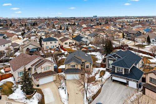 27 Birmingham Pl, Winnipeg, MB 