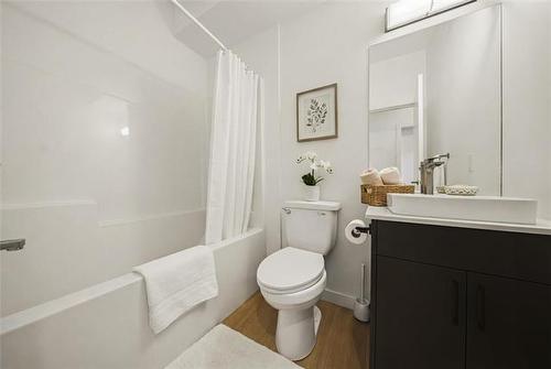 27 Indra Cr, Winnipeg, MB 