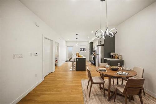 27 Indra Cr, Winnipeg, MB 