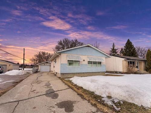 151 SOPHIA ST  Selkirk, MB R1A 0W6