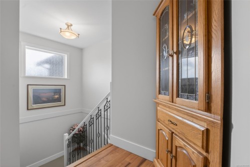5992 Stonehaven Dr, Duncan, BC - Indoor Photo Showing Other Room