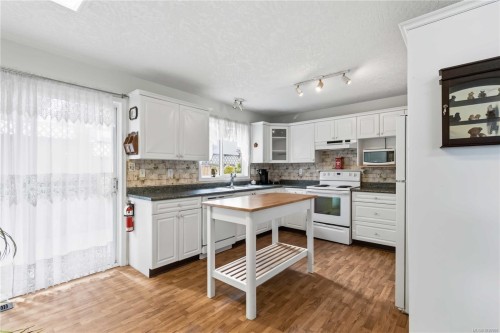 23 Eagle Lane, View Royal, BC 