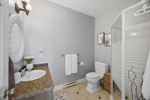 1971 Woodridge Rd, Nanaimo, BC 